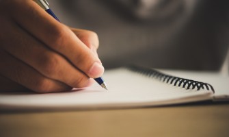 Bolsas de estudo para estudantes do ensino superior