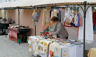 Feira de Artesanato e Velharias a 1 de maio