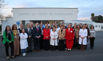 Ministra inaugura Centro de Saúde de Sangalhos
