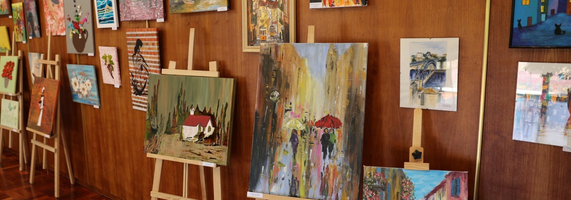 Alunos da Universidade Sénior expõem trabalhos