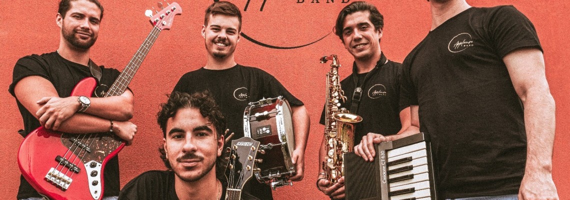 Atuação do Applause Band em Anadia