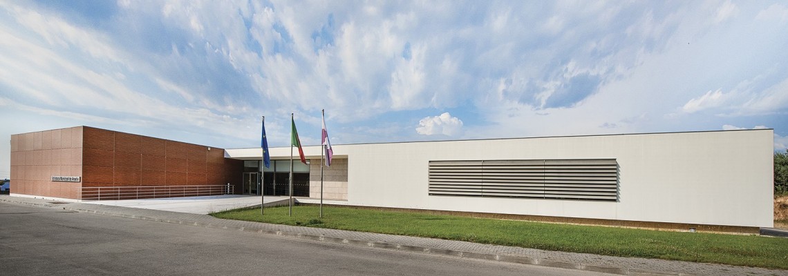 Biblioteca Municipal de Anadia apresenta a exposição “História com Estória”