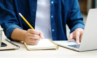 Bolsas de estudo para estudantes do ensino superior