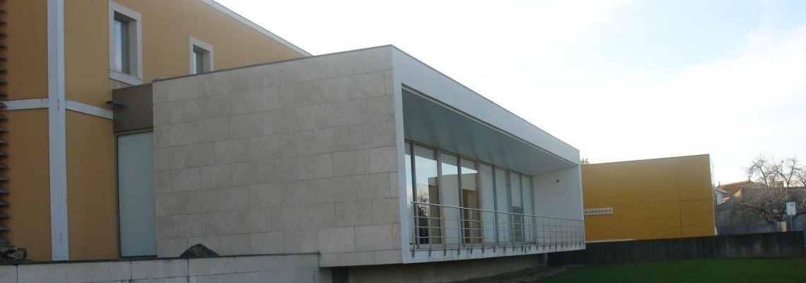 Sessões de capacitação para empresas na Curia