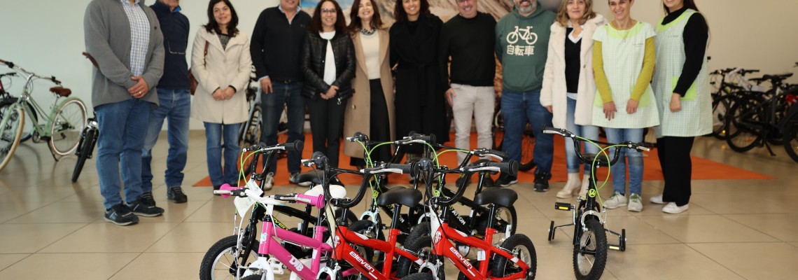 Incycles doa bicicletas de criança a IPSS do concelho