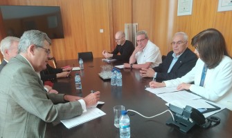 Construção de rotunda no Peneireiro