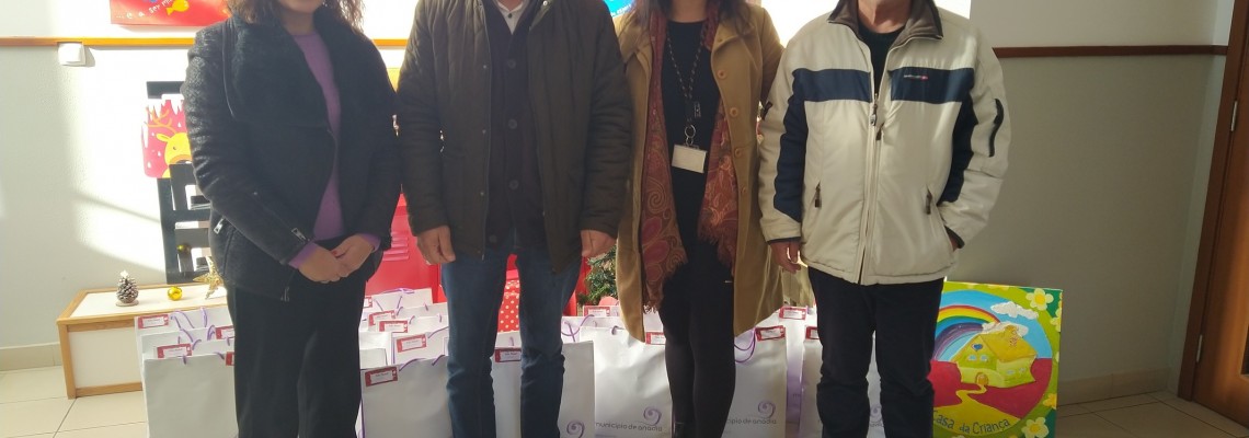 Oferta de Natal à Casa da Criança