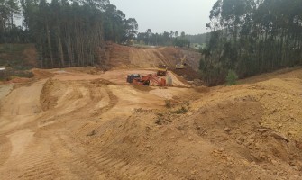 Construção do novo arruamento na cidade de Anadia