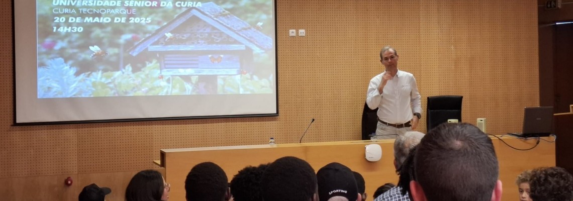 Universidade Sénior assinala Dia da Abelha