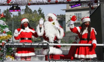 Pai Natal vai à escola