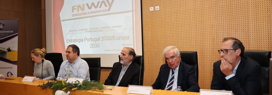 sessão de esclarecimento sobre fundos comunitários