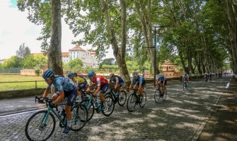 Volta a Portugal feminina em bicicleta